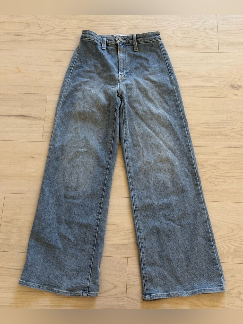 Just Black High-Rise Wide Leg Jeans in Light Blue Wash
